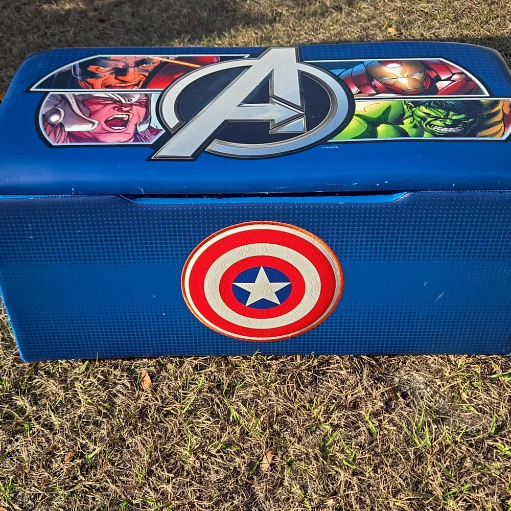 Marvel Blue Avengers Storage Bench - Picture 9 of 9